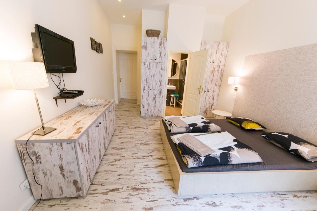 Central 5 Guest House Budapest Eksteriør bilde